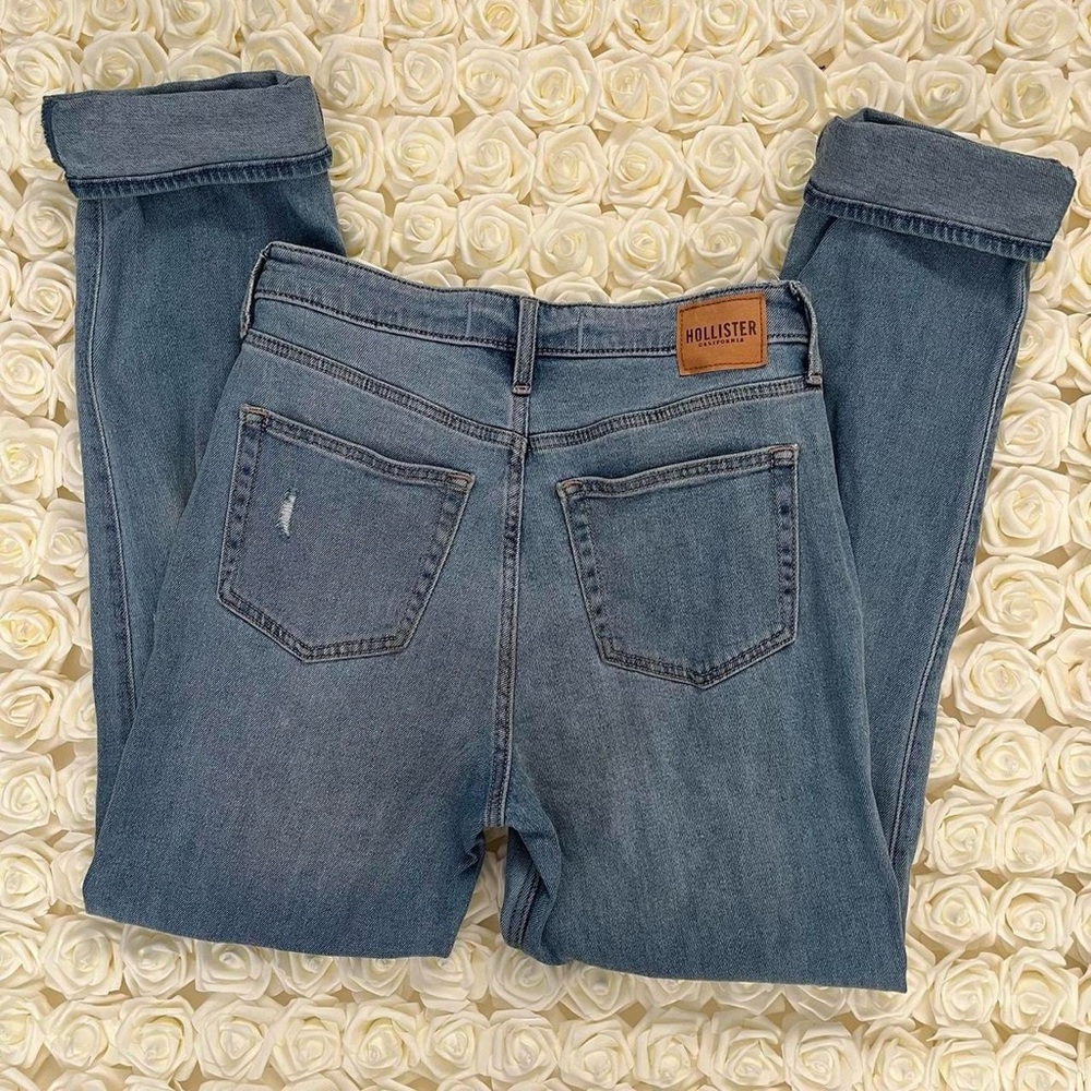 Hollister Mom Jeans
